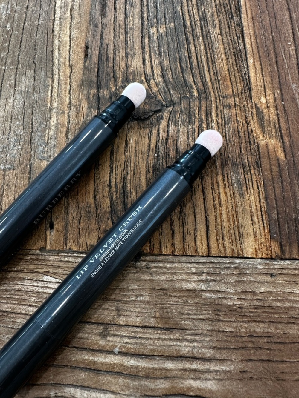 Burberry Lip Crayons Duo - Deep Berry & Bright Red - Picture 5 of 6
